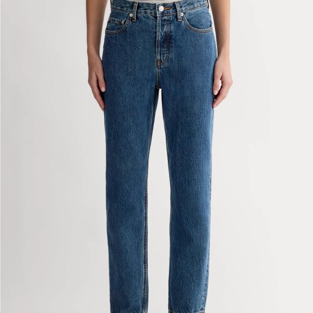 Curvy 90’s Cheeky Straight Jean